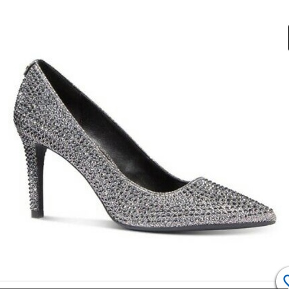 Michael Kors Shoes - Michael Kors Dorothy Anthracite Pumps